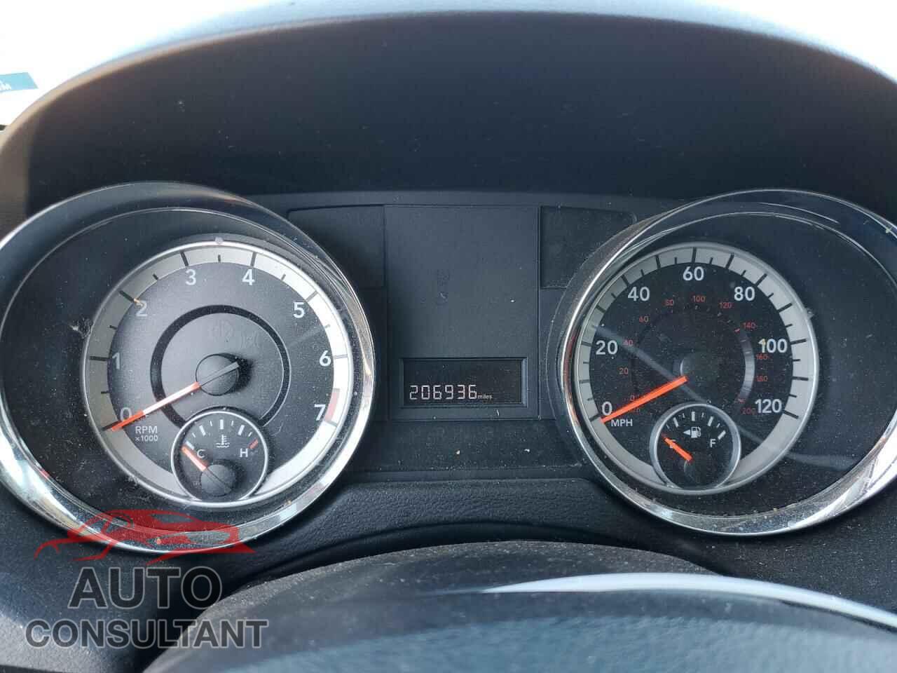 DODGE CARAVAN 2011 - 2D4RN3DG6BR729052