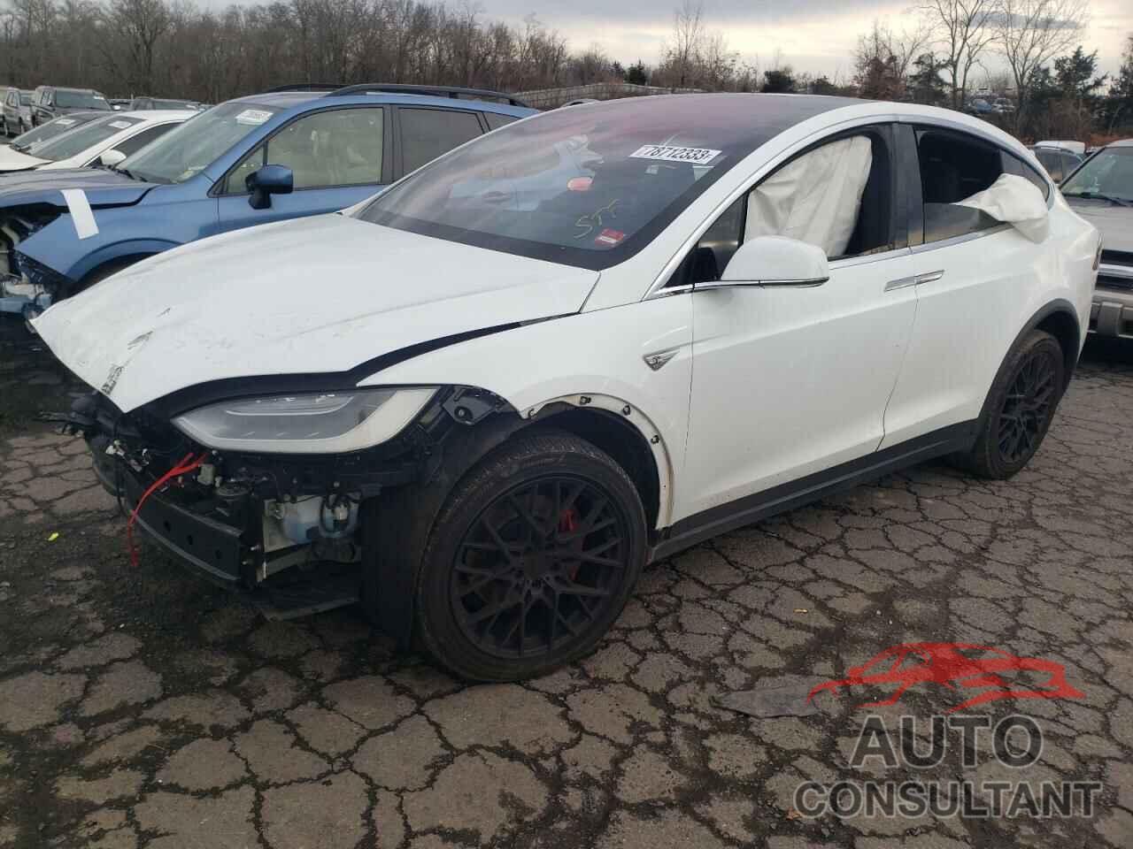 TESLA MODEL X 2016 - 5YJXCBE47GF000540