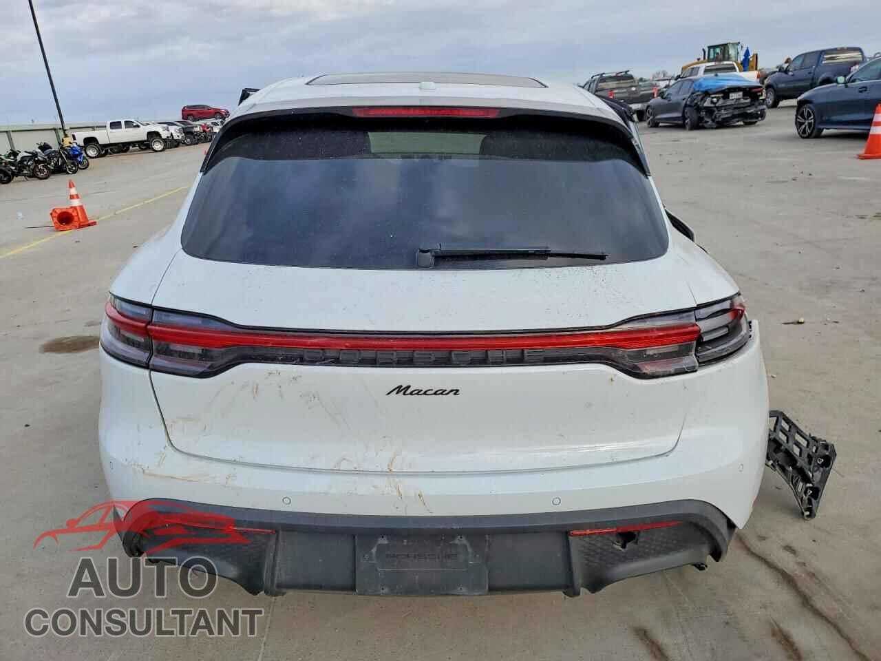 PORSCHE MACAN 2022 - WP1AA2A59NLB04434