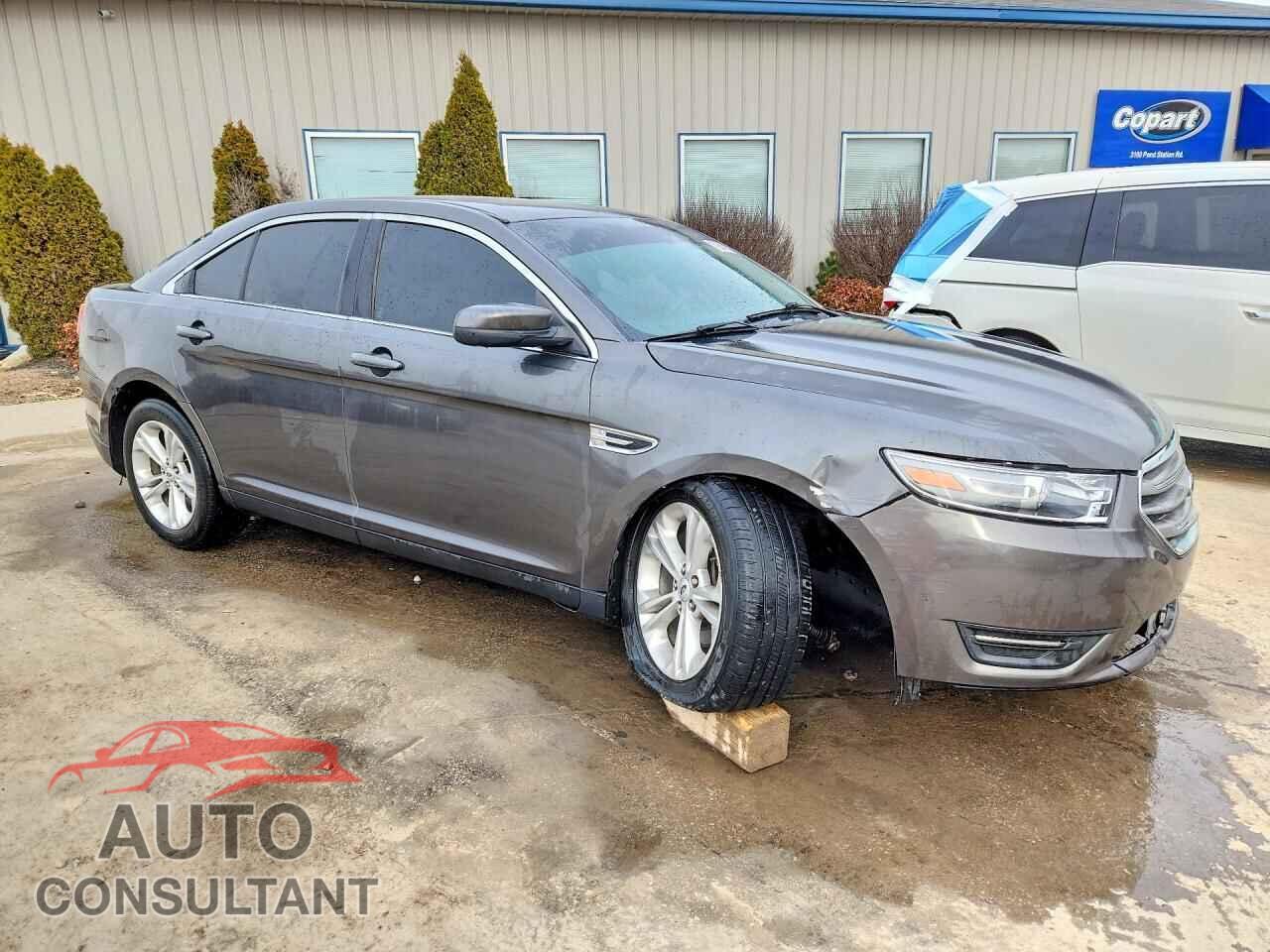 FORD TAURUS 2017 - 1FAHP2E89HG137231