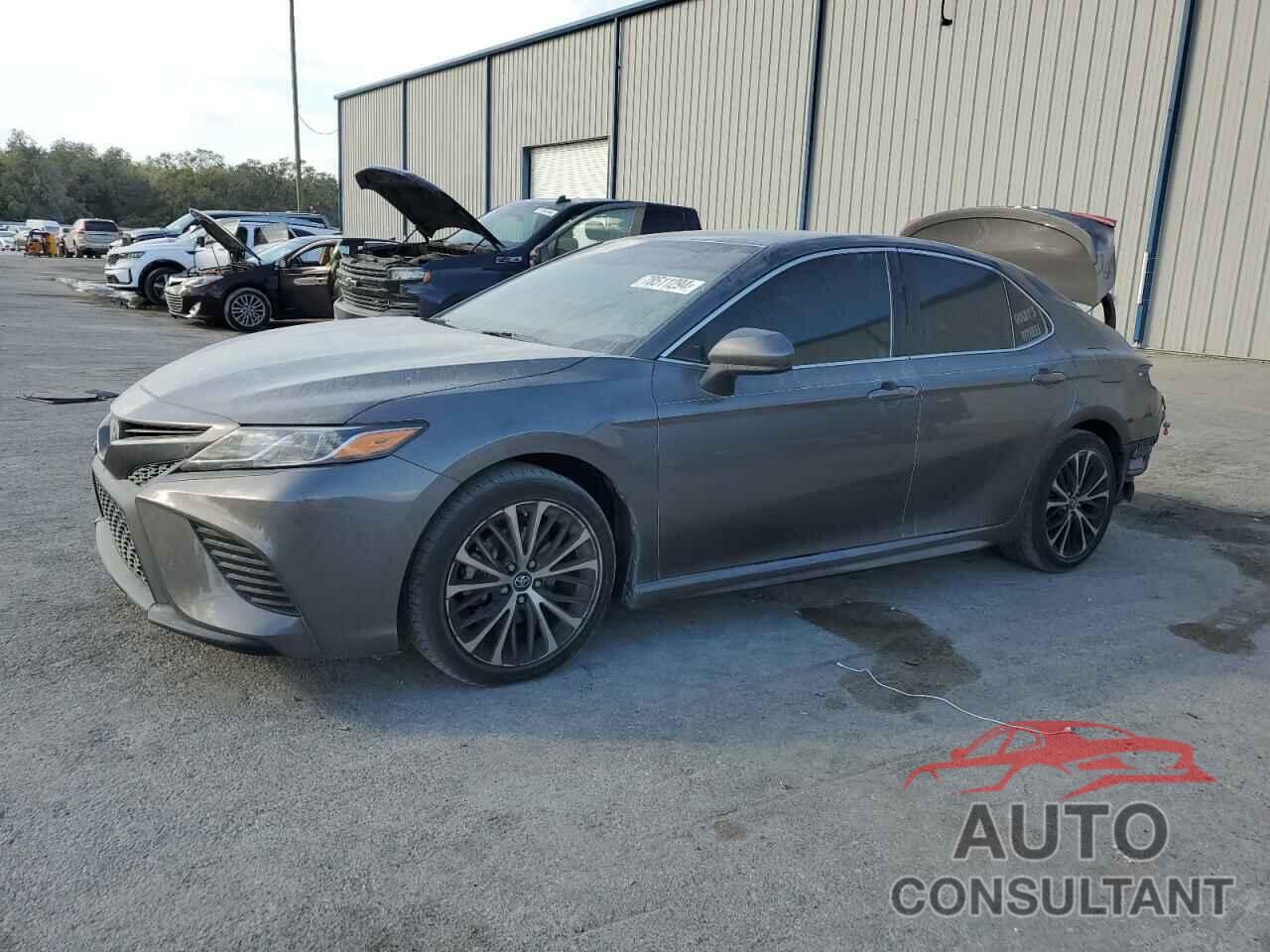 TOYOTA CAMRY 2018 - 4T1B11HK3JU061799