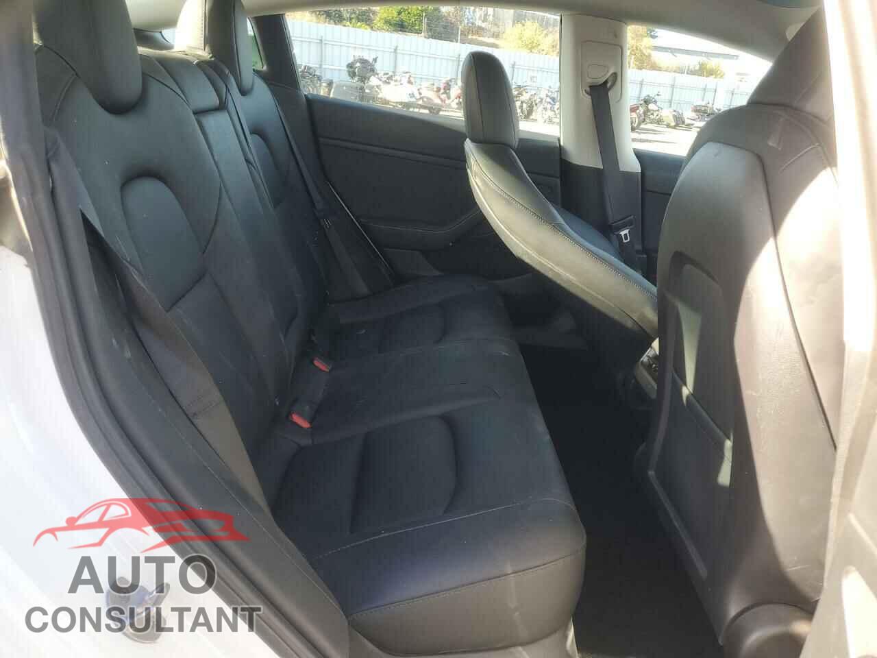 TESLA MODEL 3 2023 - 5YJ3E1EAXPF432841