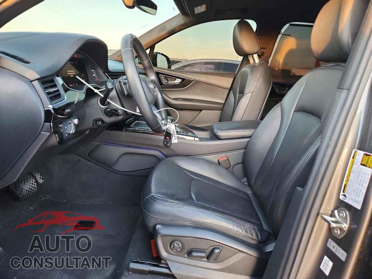 AUDI Q7 2019 - WA1VAAF73KD015711