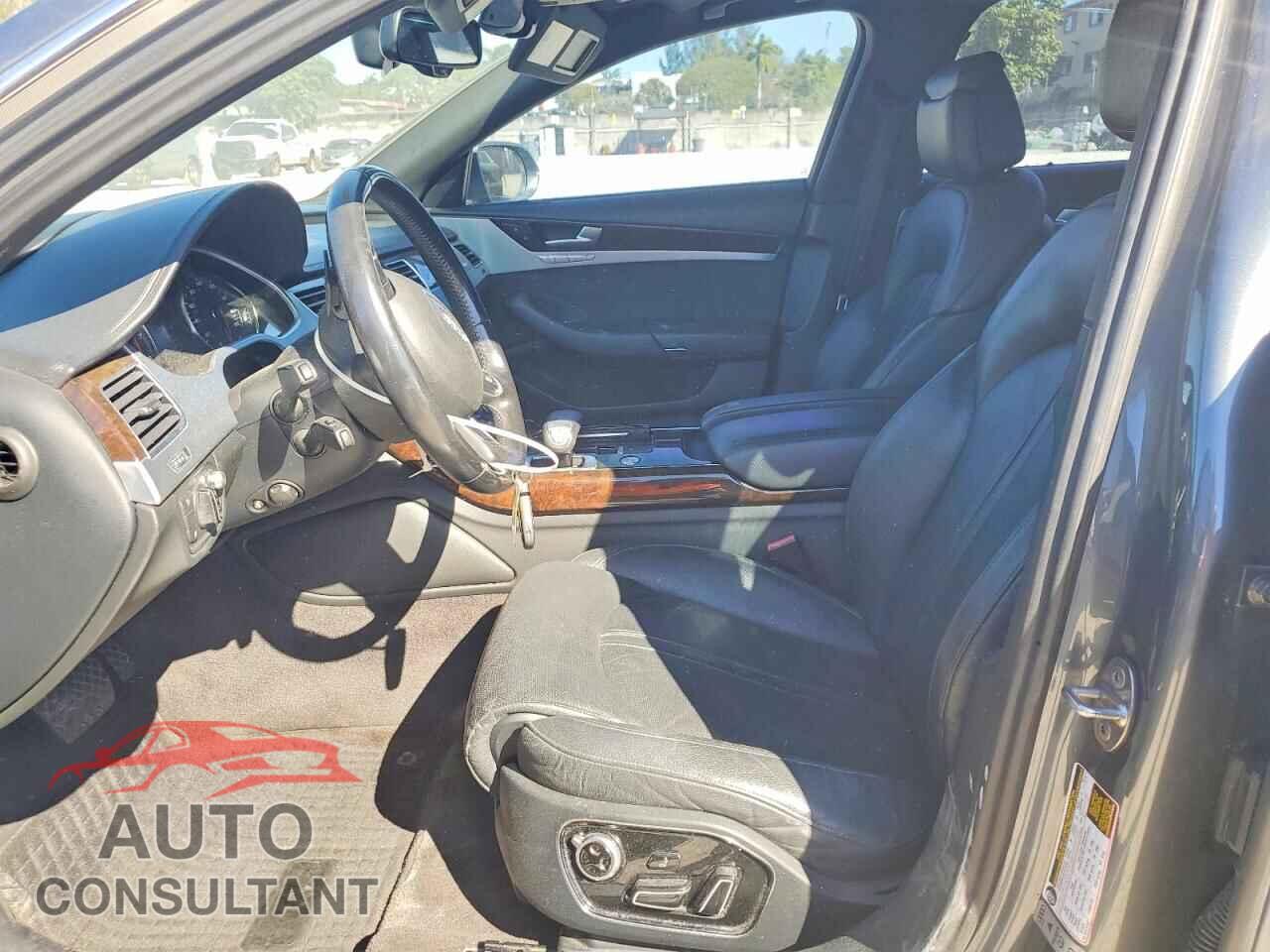 AUDI A8 2015 - WAUJGAFD9FN005299