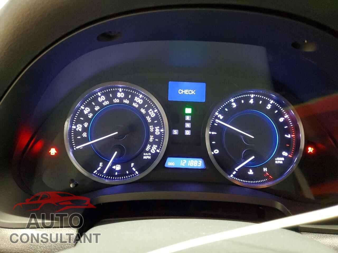 LEXUS IS 2011 - JTHCF5C22B5047413