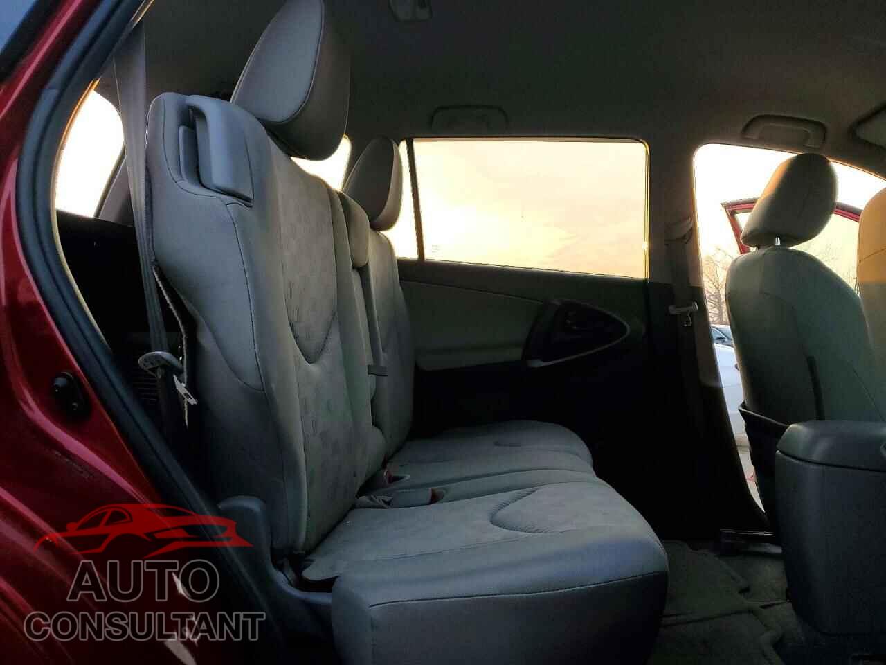 TOYOTA RAV4 2012 - 2T3BF4DV0CW215429