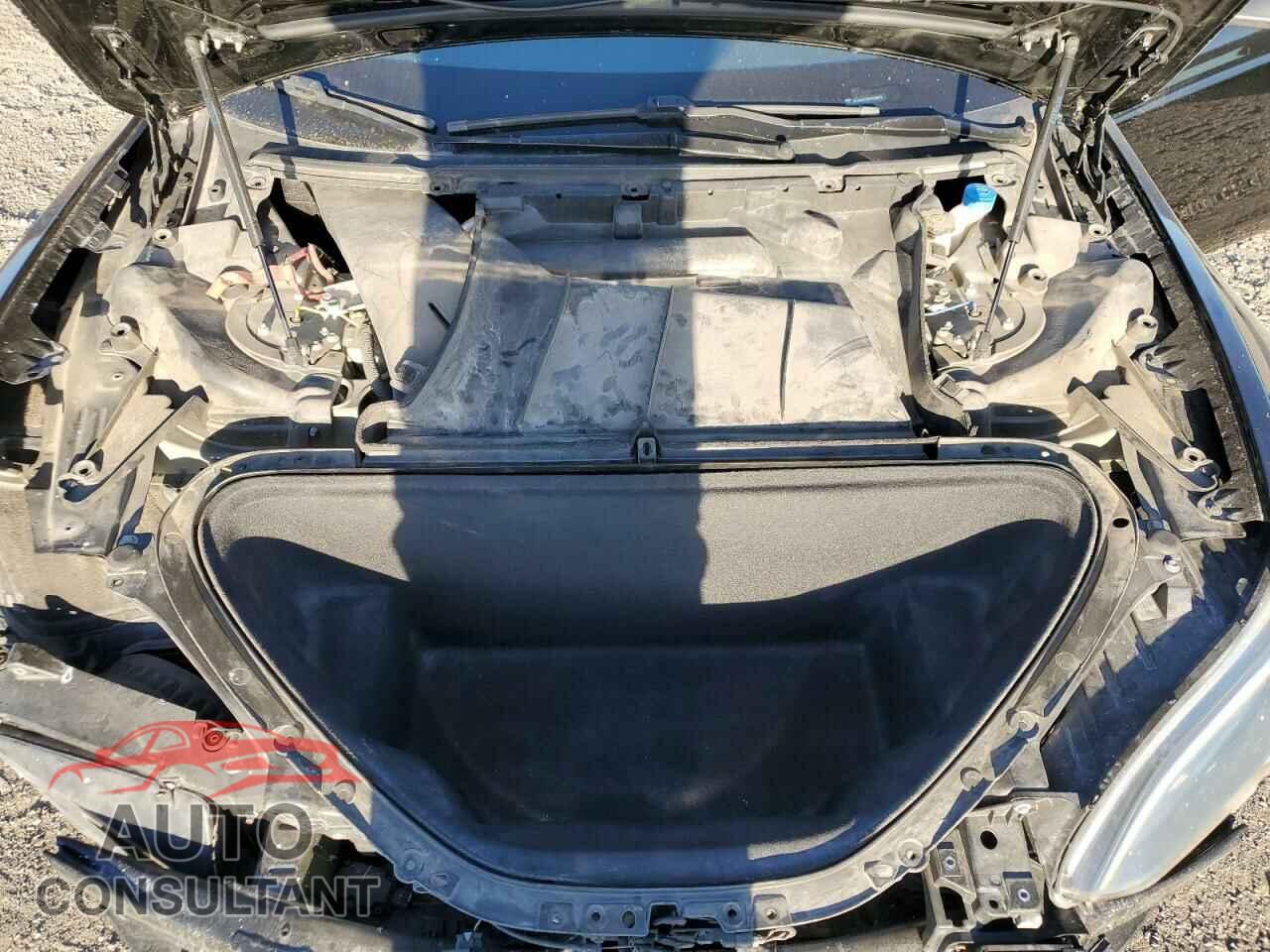 TESLA MODEL S 2017 - 5YJSA1E20HF228907