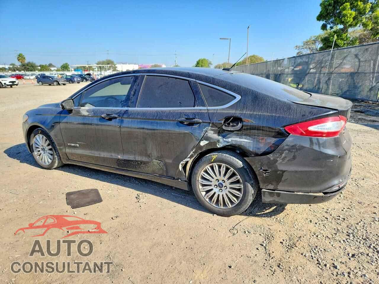 FORD FUSION 2013 - 3FA6P0LU8DR157873