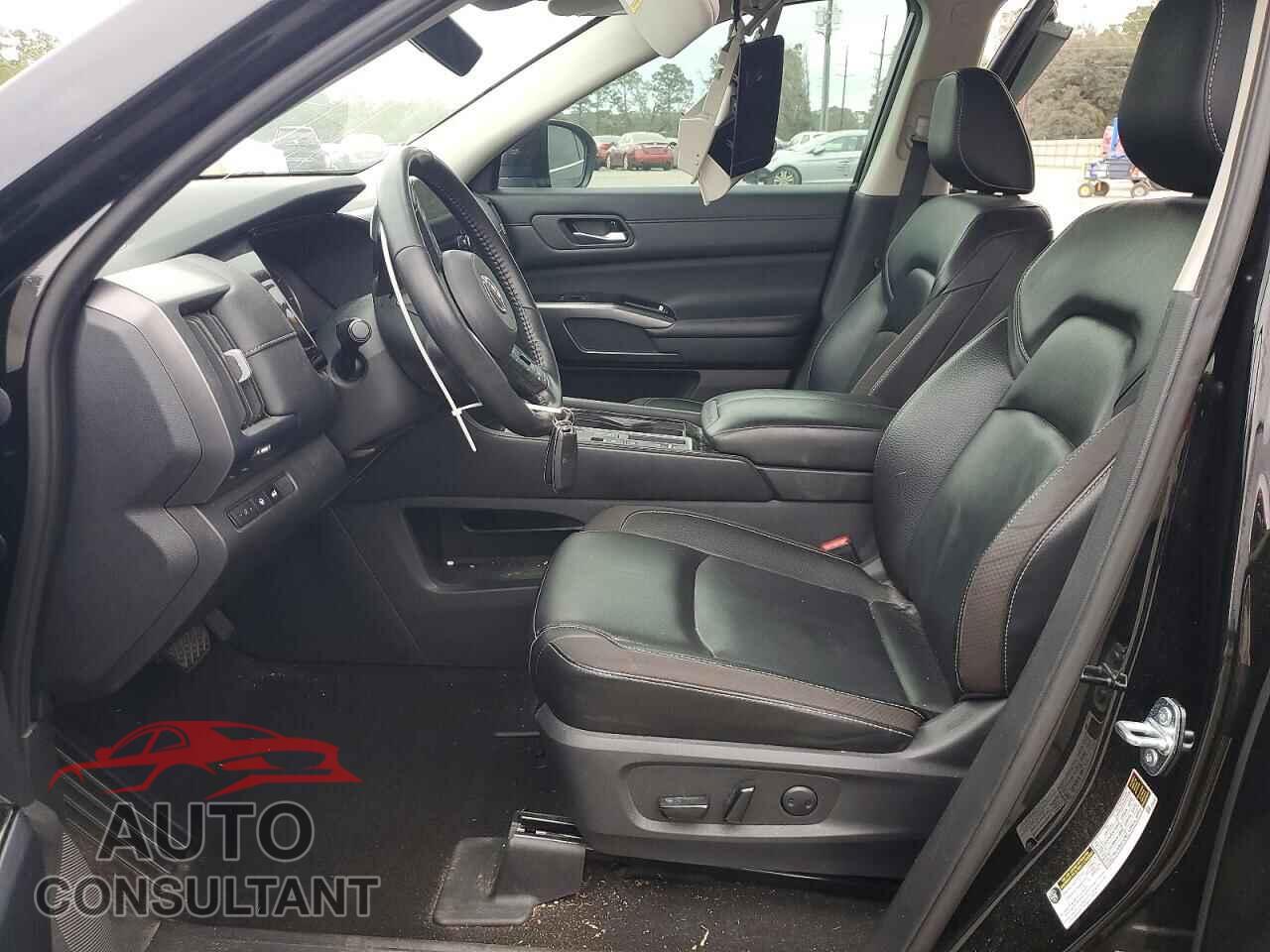 NISSAN PATHFINDER 2023 - 5N1DR3CAXPC263047