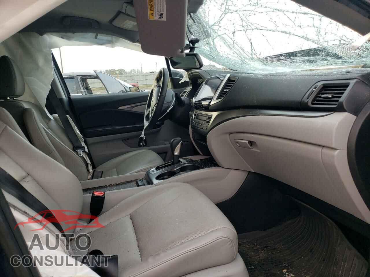 HONDA RIDGELINE 2017 - 5FPYK2F64HB005775