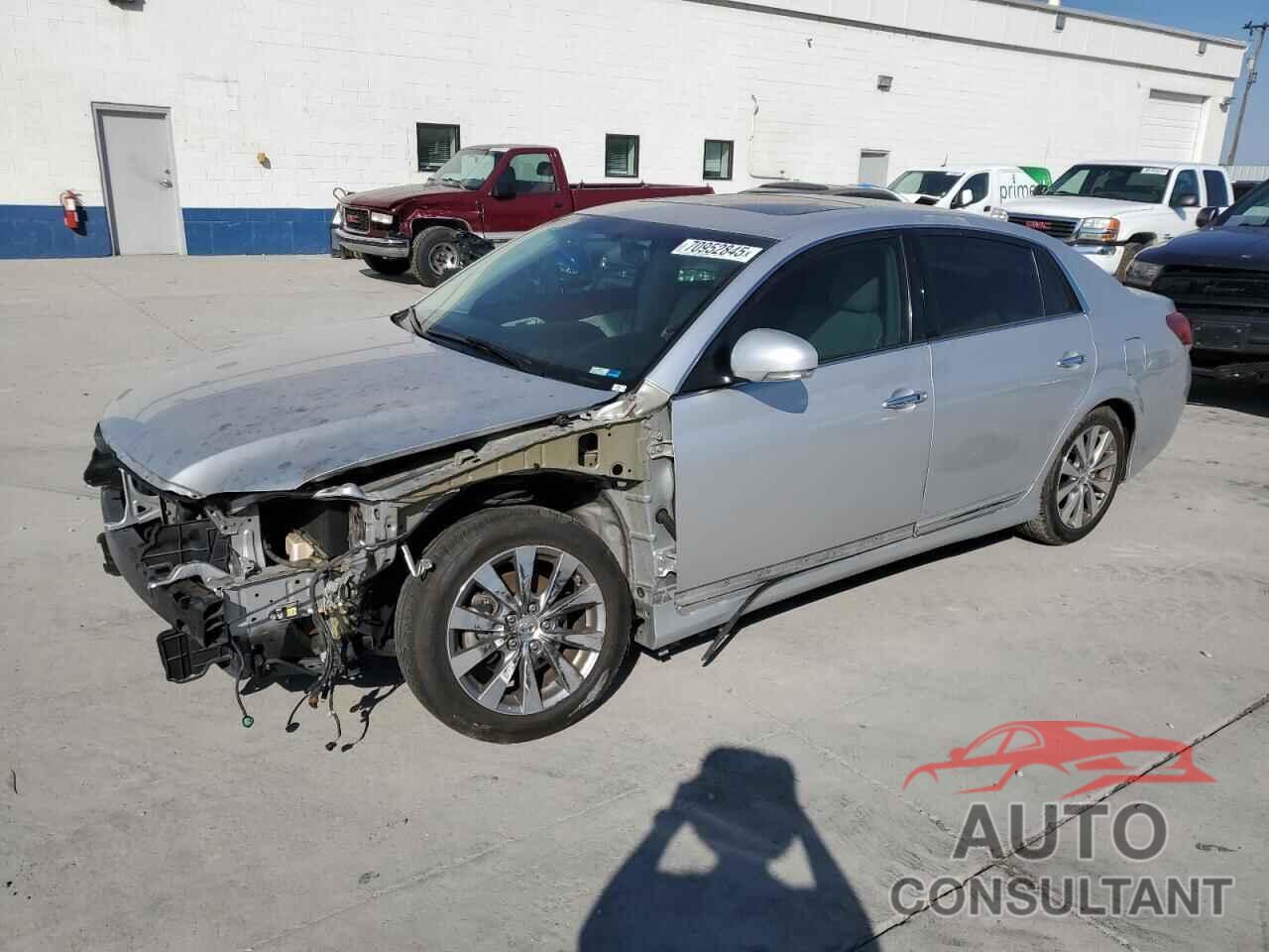 TOYOTA AVALON 2011 - 4T1BK3DB1BU419739