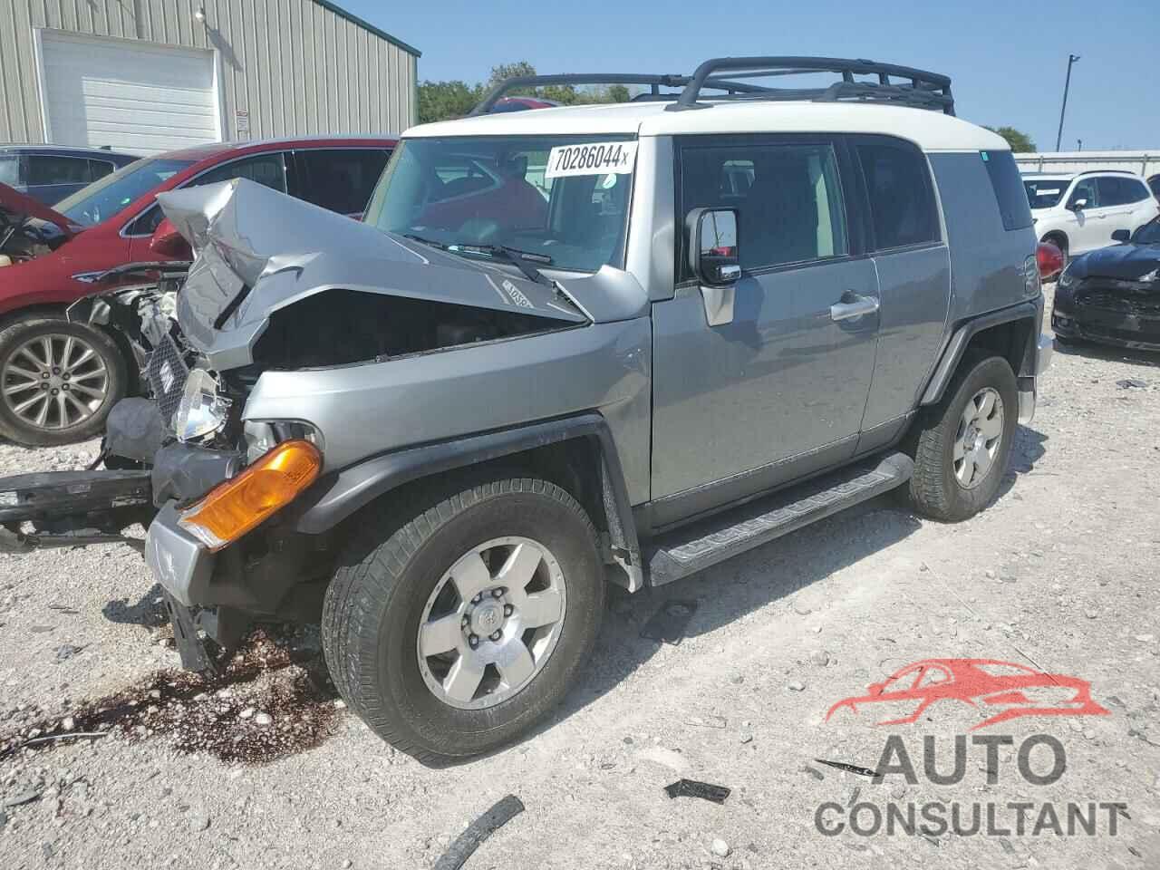 TOYOTA FJ CRUISER 2009 - JTEBU11F79K069514