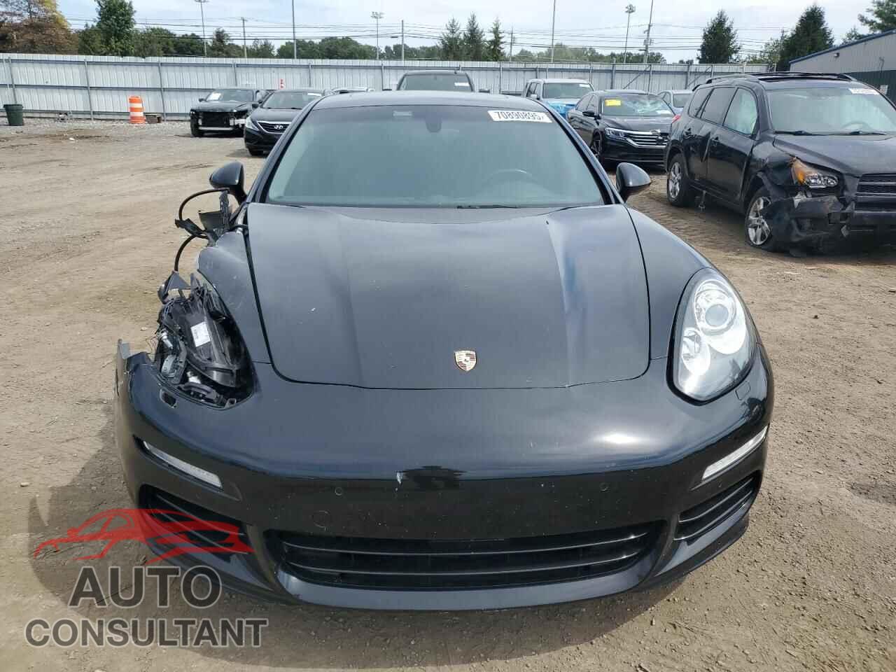 PORSCHE PANAMERA 2015 - WP0AA2A79FL004015