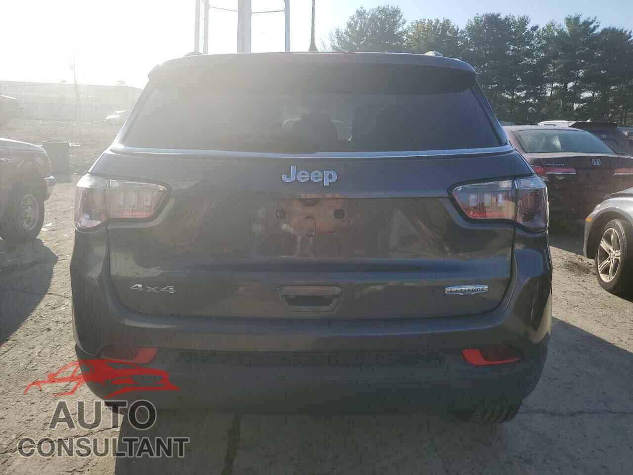 JEEP COMPASS 2019 - 3C4NJDBB0KT662143
