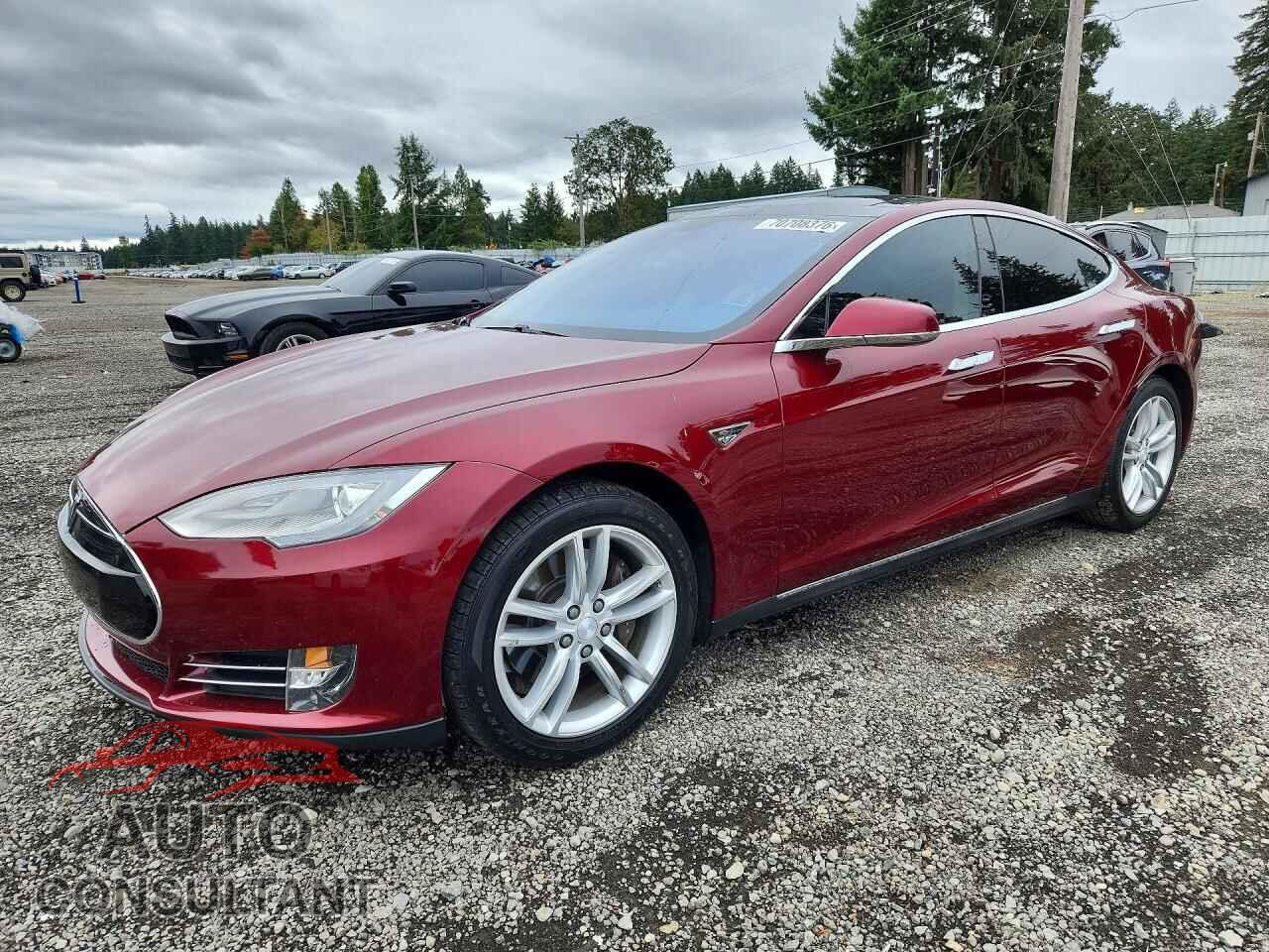 TESLA MODEL S 2012 - 5YJSA1DP9CFS00318
