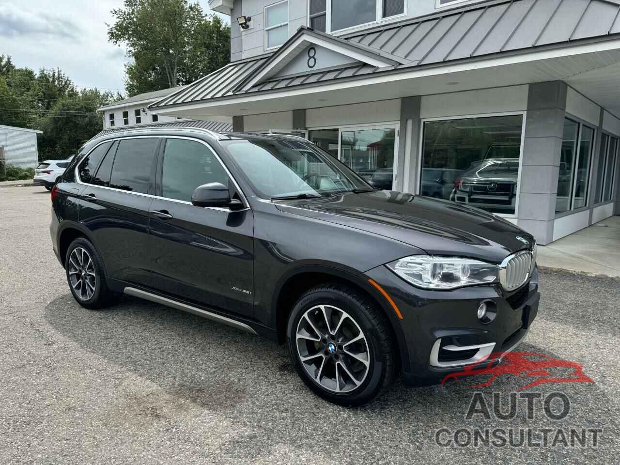 BMW X5 2018 - 5UXKR0C55JL070937