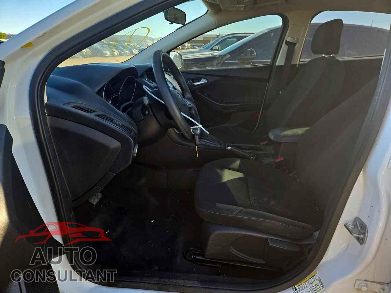 FORD FOCUS 2016 - 1FADP3F24GL297960
