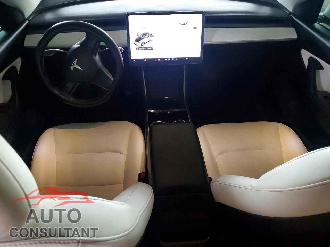TESLA MODEL Y 2021 - 5YJYGDEEXMF098648