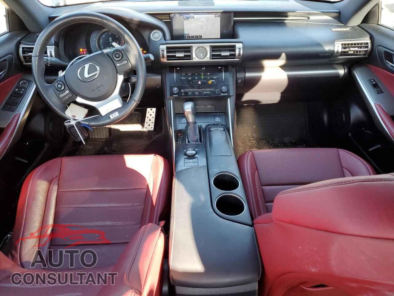 LEXUS IS 2014 - JTHCE1D23E5004200