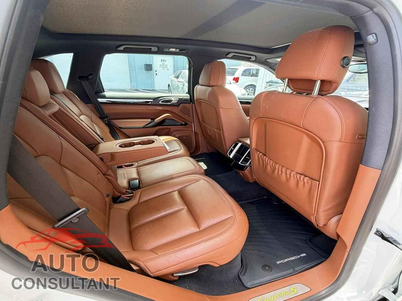 PORSCHE CAYENNE 2017 - WP1AE2A26HLA70970