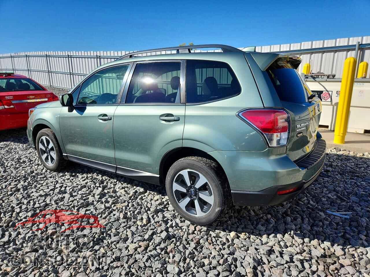 SUBARU FORESTER 2018 - JF2SJAEC5JH480300