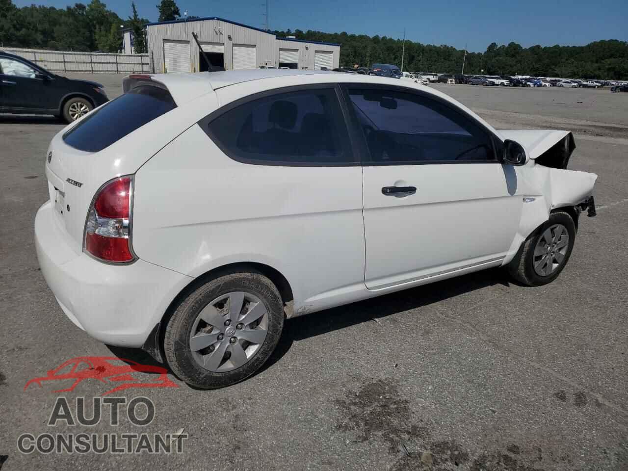 HYUNDAI ACCENT 2009 - KMHCM36C19U131475