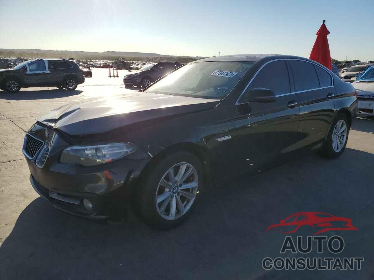 BMW 5 SERIES 2015 - WBA5A5C52FD512560