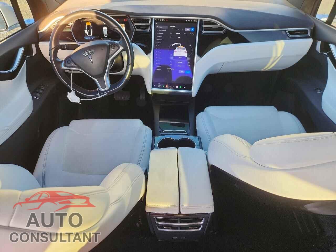 TESLA MODEL X 2017 - 5YJXCBE27HF041654