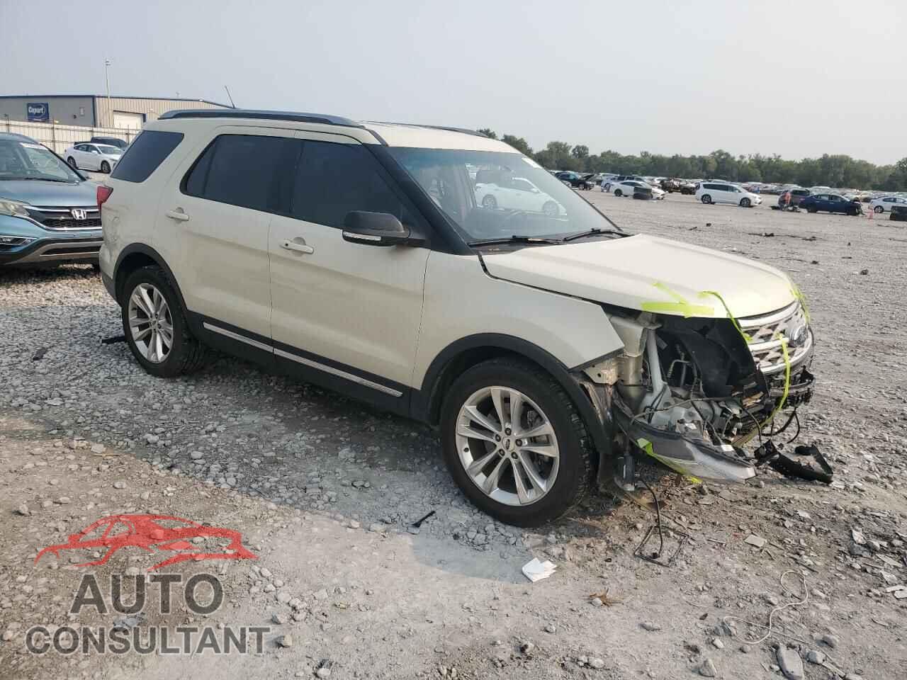 FORD EXPLORER 2018 - 1FM5K7D88JGB26765