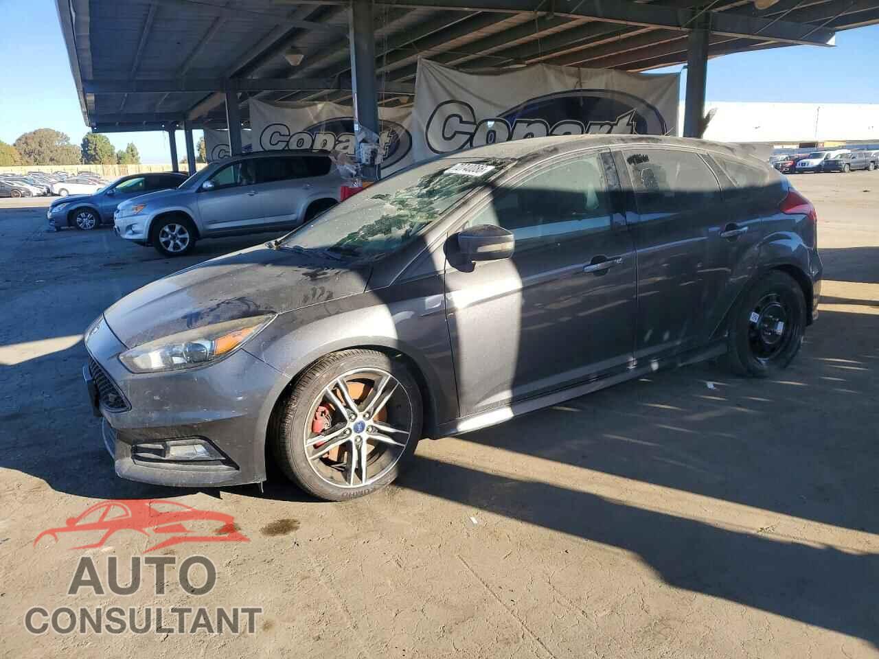 FORD FOCUS 2016 - 1FADP3L96GL324996