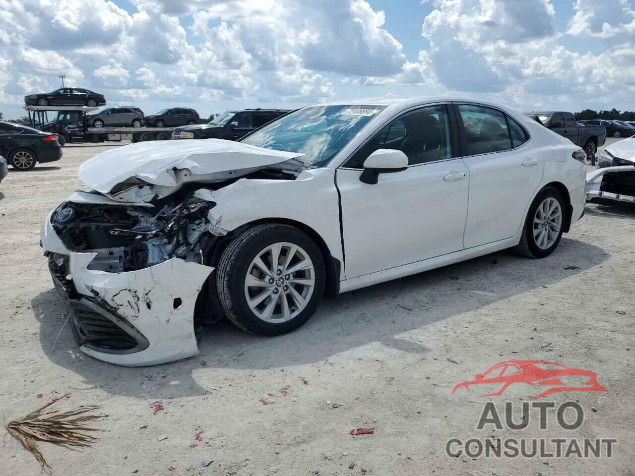 TOYOTA CAMRY 2021 - 4T1C11AK0MU530852