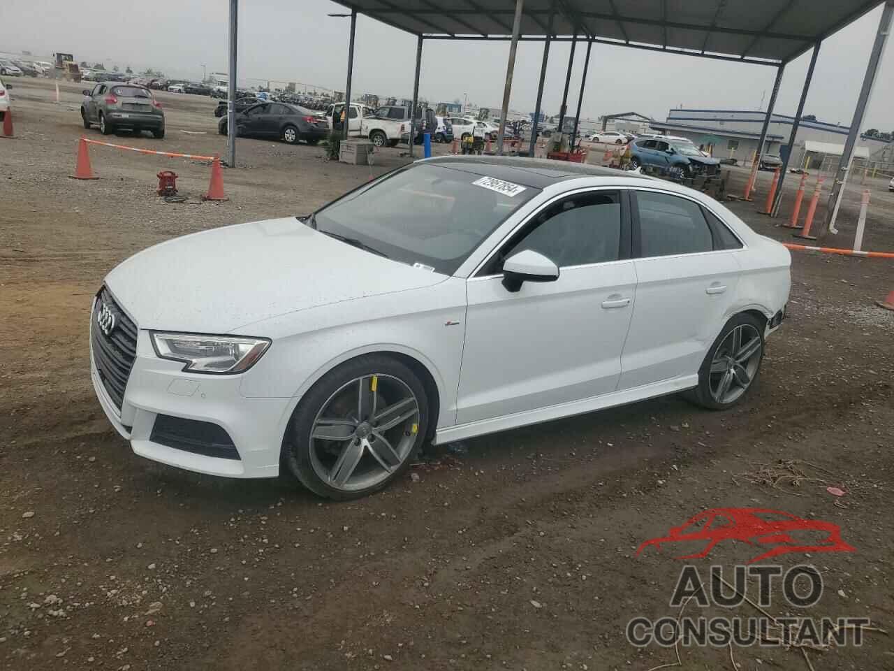 AUDI A3 2017 - WAUJ8GFF1H1006328