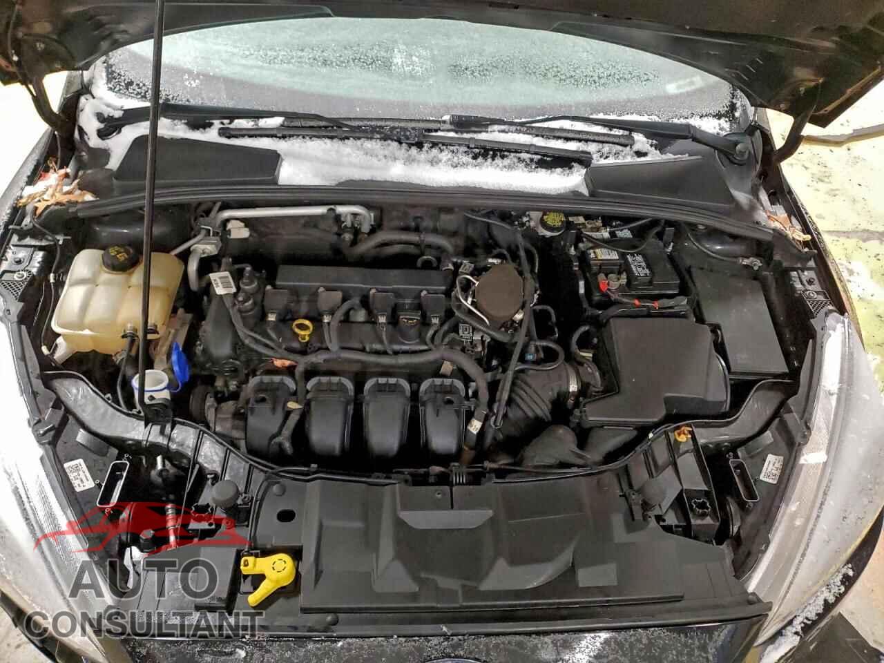 FORD FOCUS 2015 - 1FADP3E21FL268514