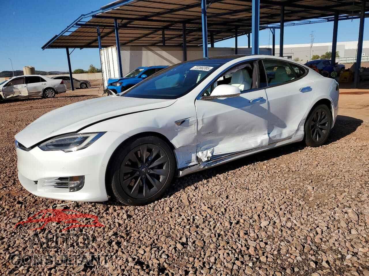 TESLA MODEL S 2018 - 5YJSA1E2XJF282933