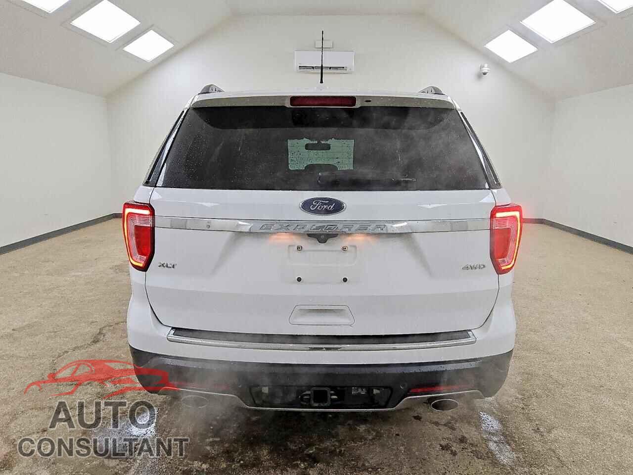 FORD EXPLORER 2018 - 1FM5K8D81JGB30999