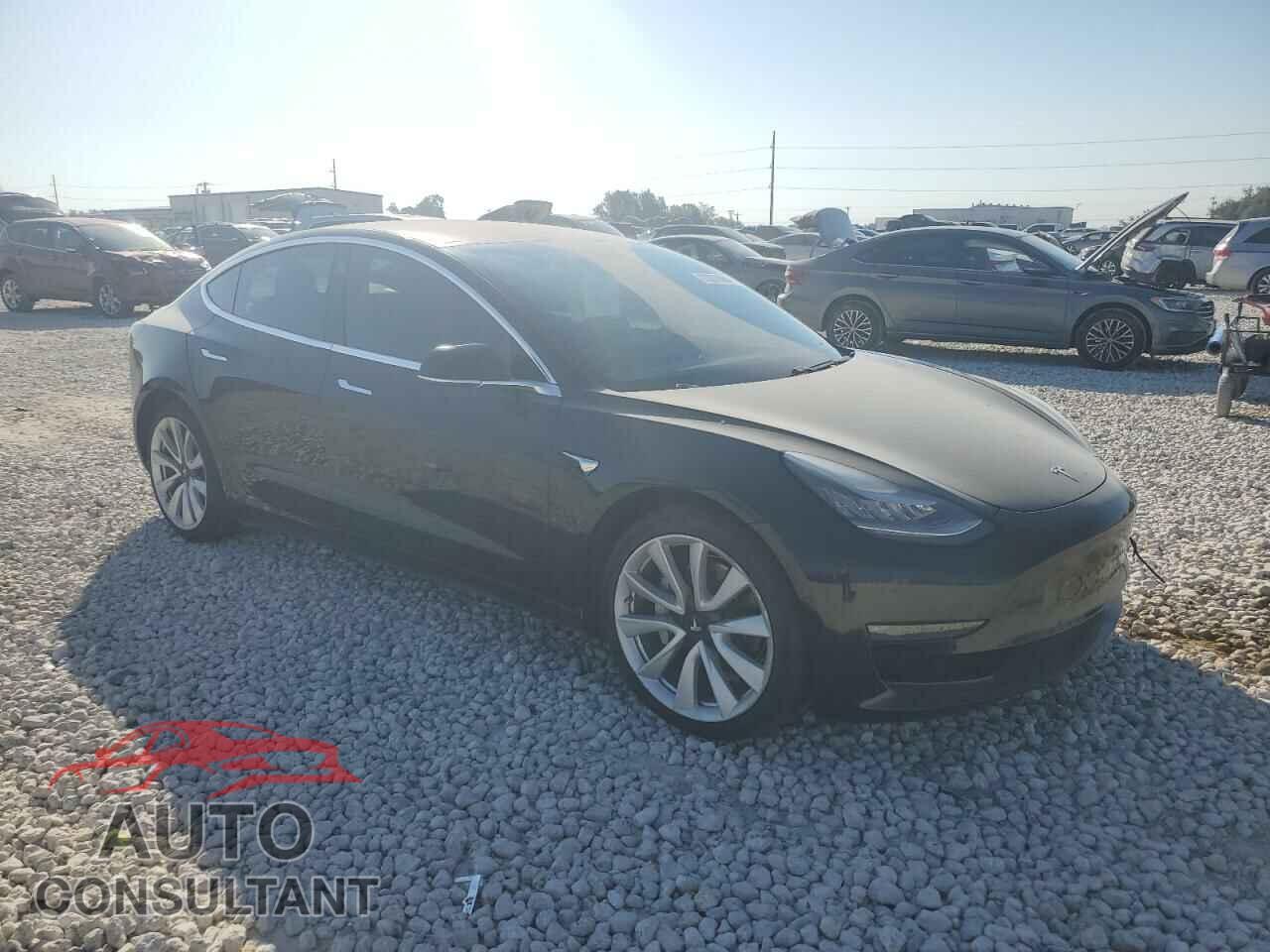 TESLA MODEL 3 2018 - 5YJ3E1EB7JF145151