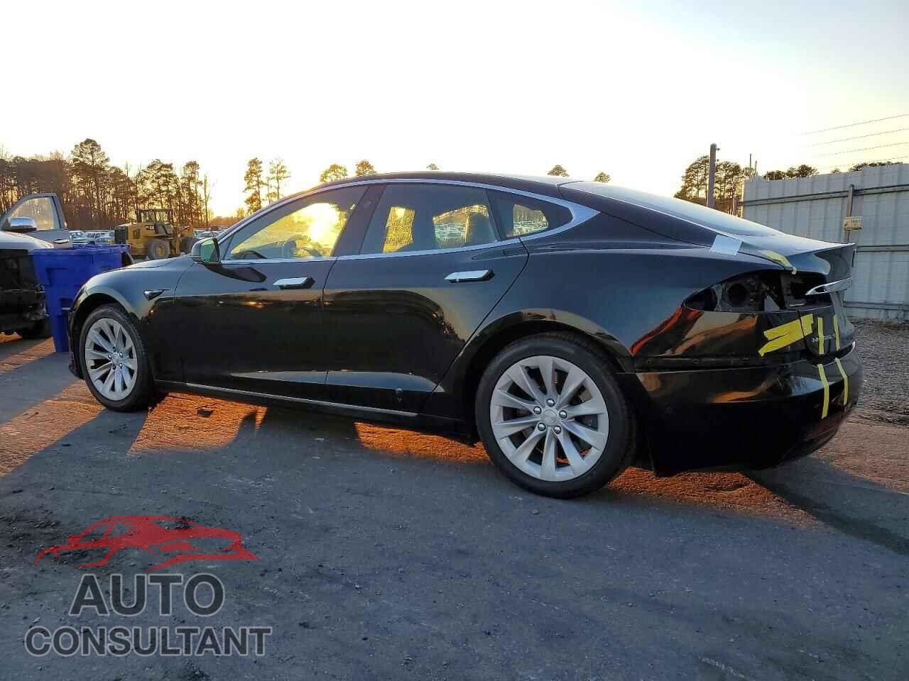 TESLA MODEL S 2017 - 5YJSA1E14HF213978