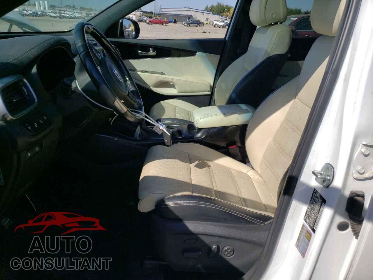 KIA SORENTO 2016 - 5XYPKDA54GG090946