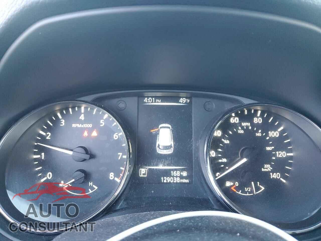 NISSAN ROGUE 2017 - KNMAT2MVXHP569812