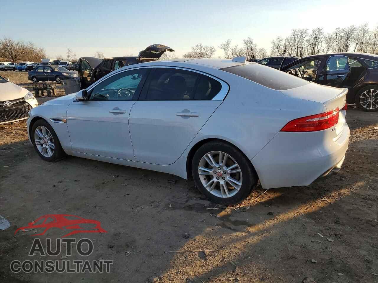 JAGUAR XE 2018 - SAJAJ4FX4JCP23140