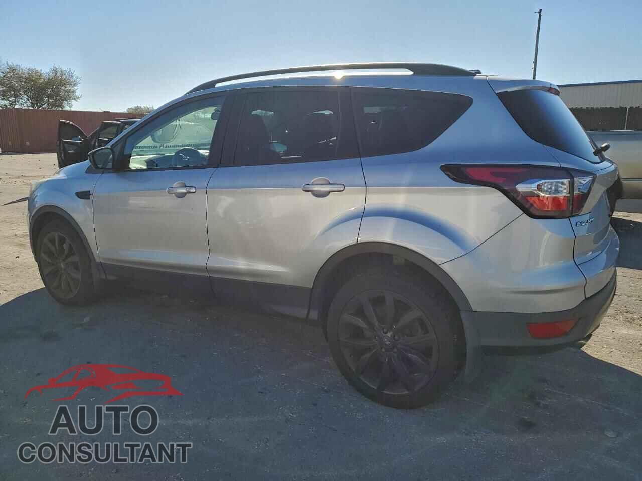 FORD ESCAPE 2017 - 1FMCU9GD7HUD99360