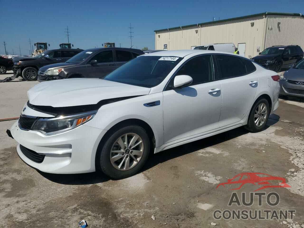 KIA OPTIMA 2018 - 5XXGT4L37JG187157