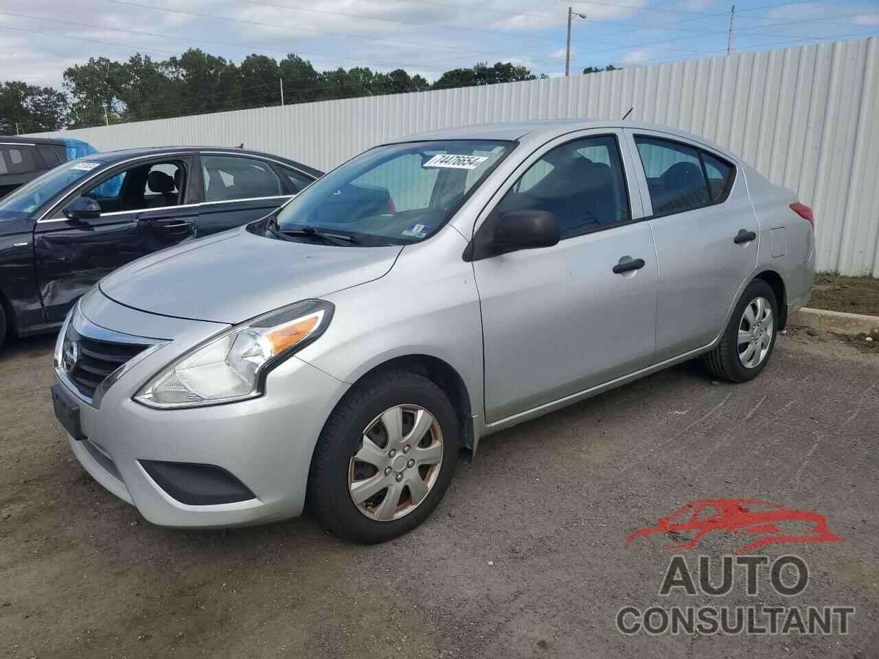 NISSAN VERSA 2015 - 3N1CN7AP7FL831111