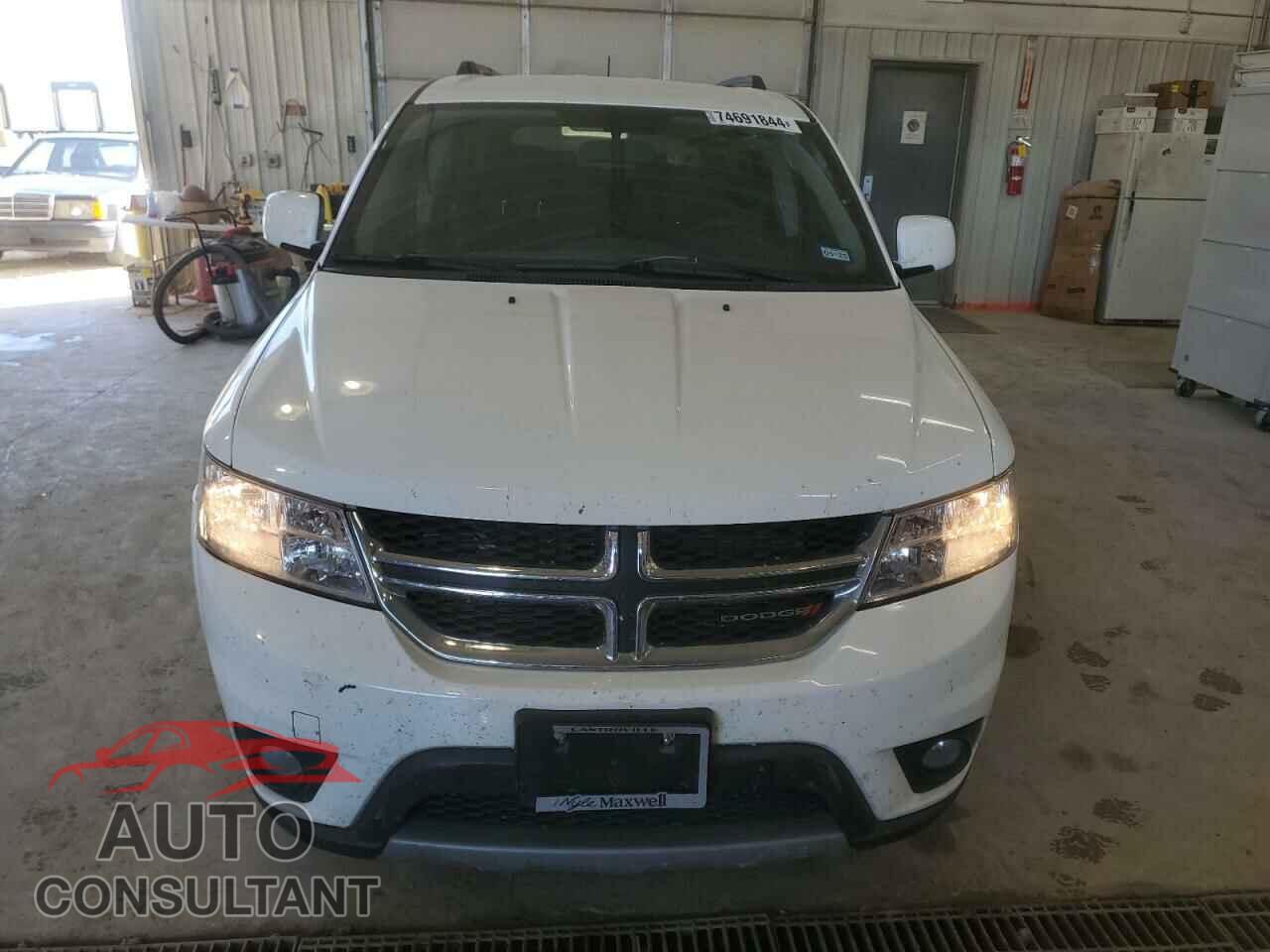 DODGE JOURNEY 2017 - 3C4PDCBG7HT571384