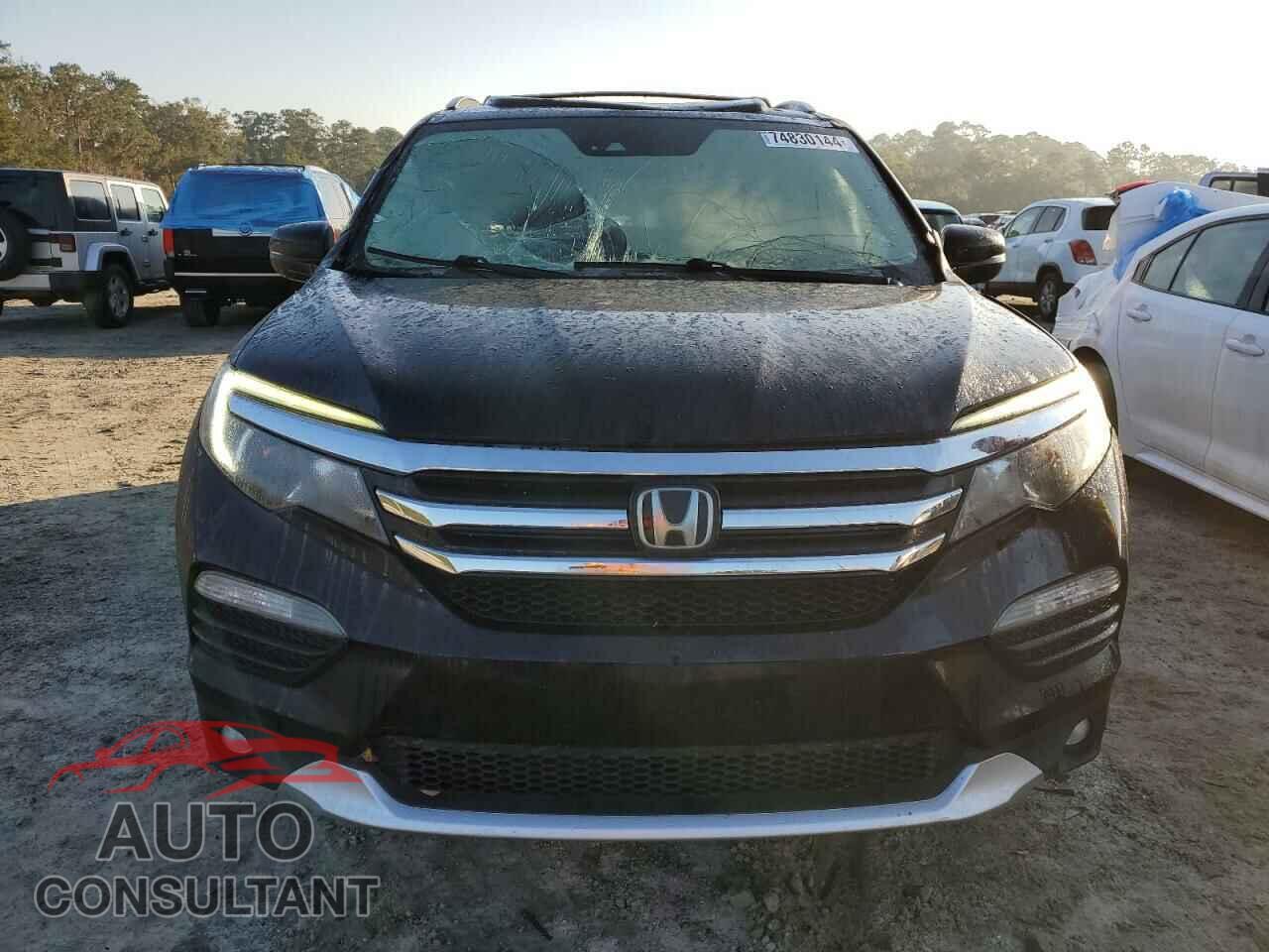 HONDA PILOT 2018 - 5FNYF6H08JB047109