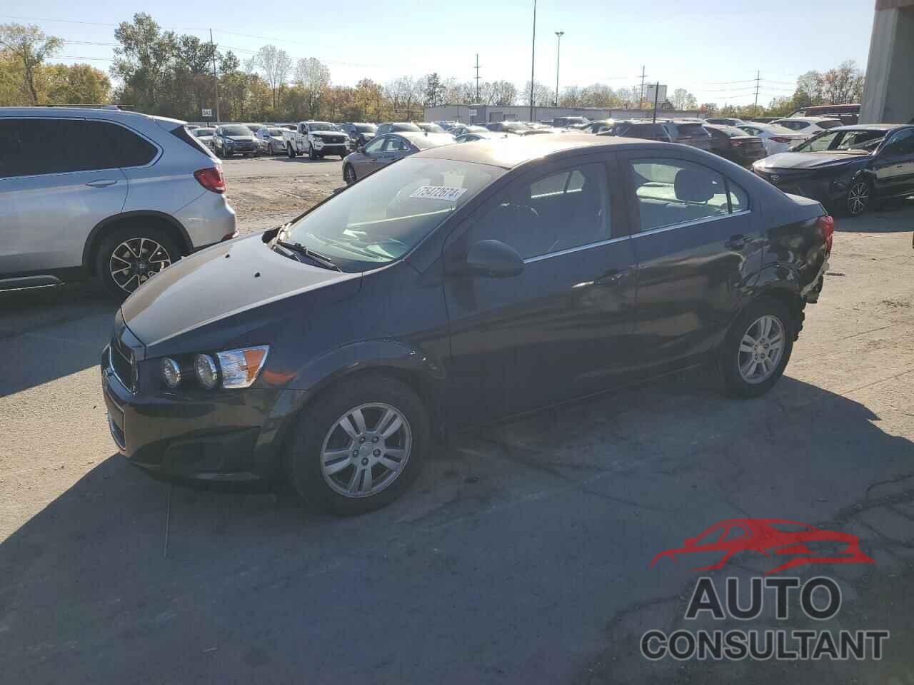 CHEVROLET SONIC 2014 - 1G1JC5SH2E4198553