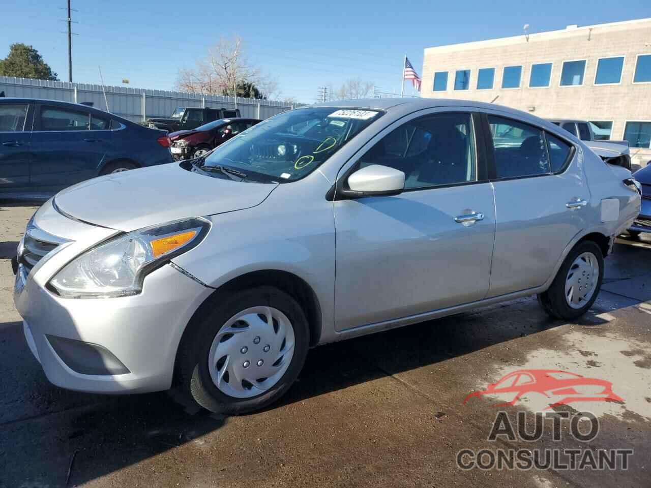 NISSAN VERSA 2017 - 3N1CN7AP5HL803004