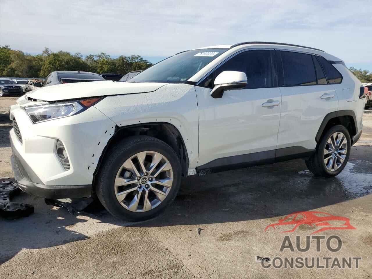 TOYOTA RAV4 2021 - 2T3C1RFV2MW104184