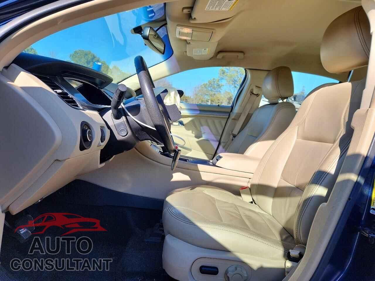 FORD TAURUS 2016 - 1FAHP2E85GG157152
