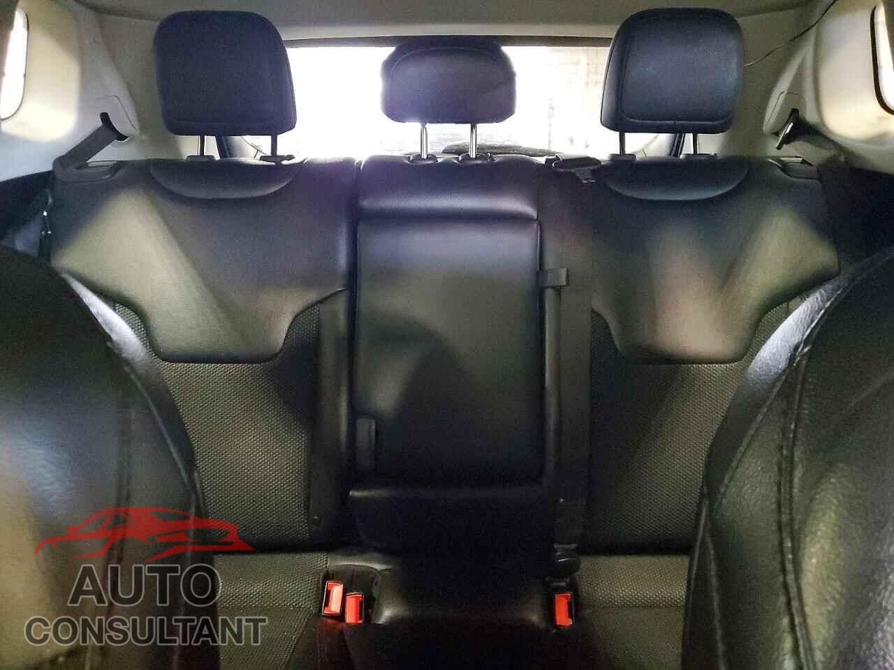 JEEP COMPASS 2020 - 3C4NJDDB2LT161706